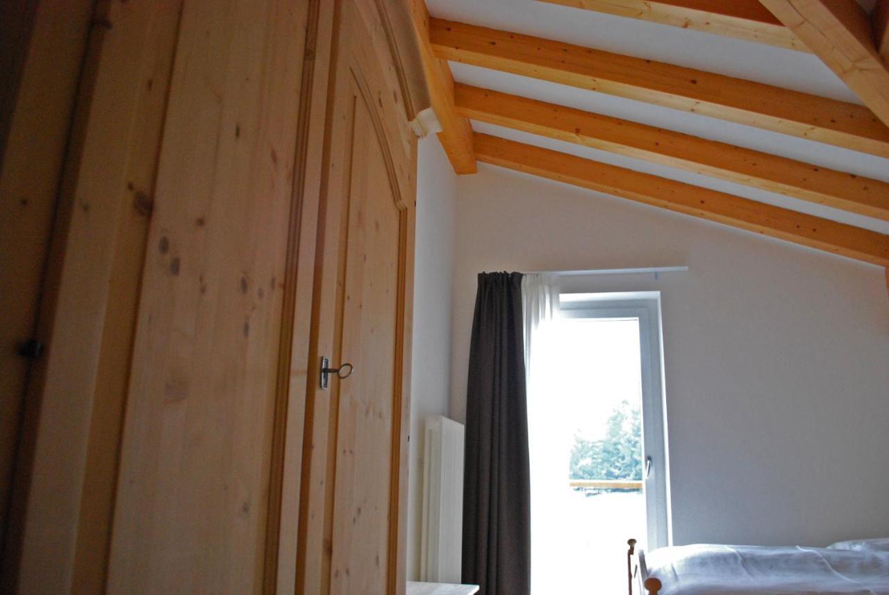Hotel Elbele Garni Folgaria Room photo